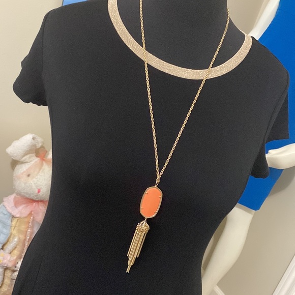 Pretty Kendra Scott coral necklace 🎉 - Picture 3 of 7